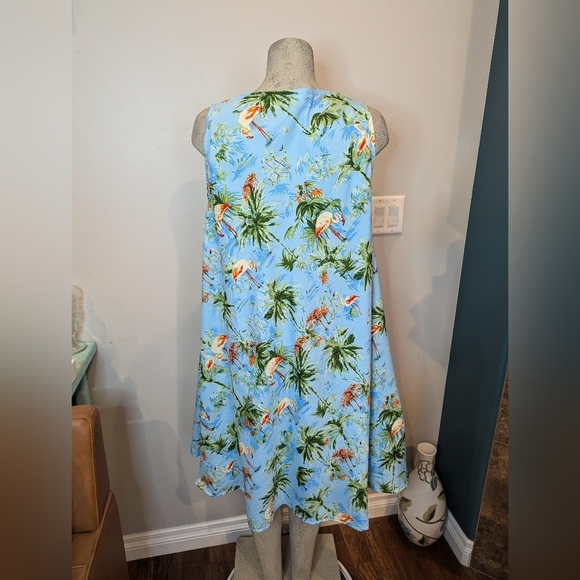 Blue tropical trapeze dress,  lightweight  One size fits Medium-1x - Picture 4 of 8